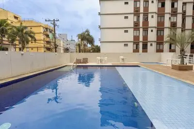 Apto c Piscina e Brinquedoteca a 400m da Praia