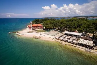 Amazing Sea View And Very Close To Sandy Beach