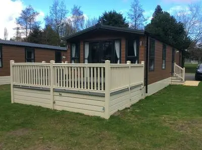 2 Bed Luxury Lodge With Hot Tub Allerthorpe York