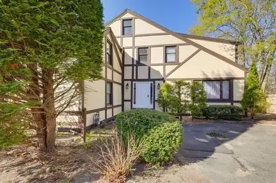 1 Mi to Beach: Spacious Retreat in East Sandwich!