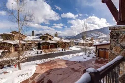 Fairway Springs 3 Bedrooms FST-4163 by KBM
