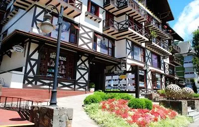 Apartamento Pedras Brancas 016