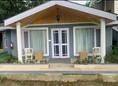 Upani Cottages