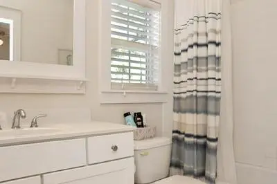 Barefoot Cottage B12 - Sea La Vie