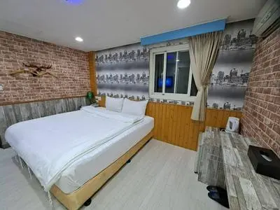 Bin City Hotel