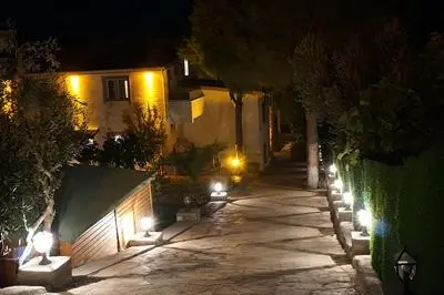 Erythros Boutique Hotel