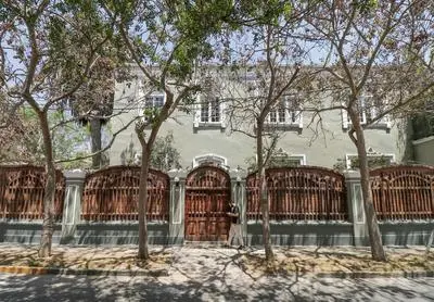 w Astonishing Casa Centenario in Barranco