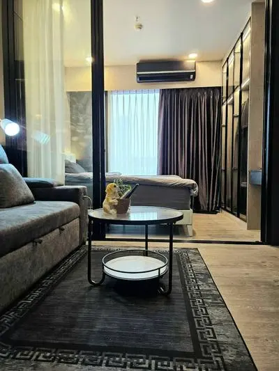 12th Floor Cozy Studio Room, 5-10 Mins Walk to Iconsiam and BTS
