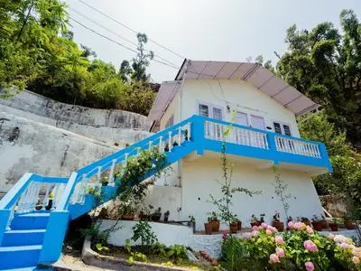 OYO 14133 Home Oak Cottage 1BHK Kempty Road