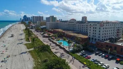 227 City View Hollywood Beach