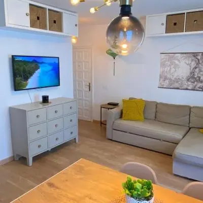 Cozy Urban Escape 1BR Near Tenerife South Airport