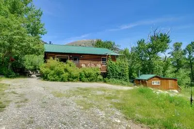 Fish, Hike, Views: Boulder Beauty 'gil's' Cabin!