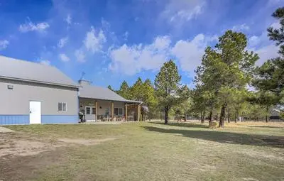 3BD Barndominium🐎 Ranch Experiencefoosball Snow Shoeswinter Trails