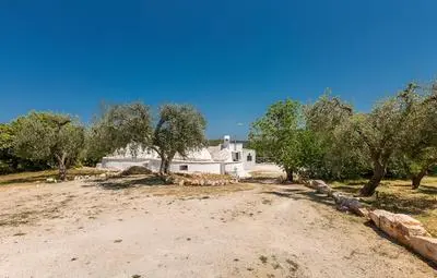 2526 Trullo Limone by Perle di Puglia