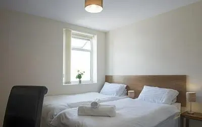 Cargo Cafe Apartments