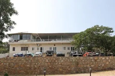 OYO 10206 Home Modern Stay near Fateh Sagar