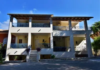 Kamelia Apartment A Cozy 2 Bedroom Apt Only 150m From the sea