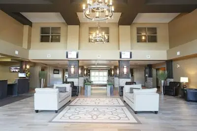 Pomeroy Inn & Suites at Olds