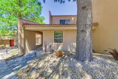 Ruidoso Golf Condo - Patio & Mountain View!