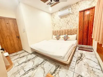 Near Mahakal Temple Hotel M L Y  Ujjain