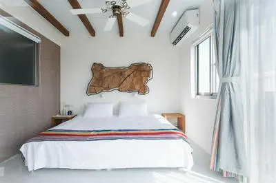 LowPressure restaurant & surf guesthouse