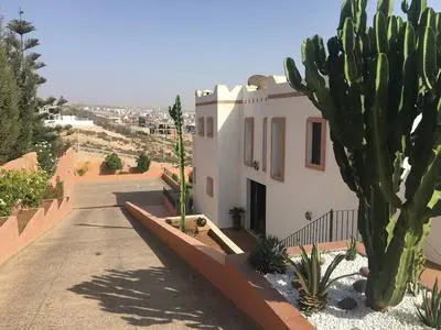 Spacious Comfortable Villa Ref T72024