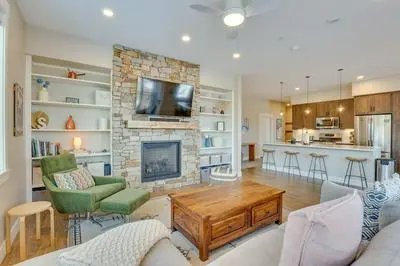 Winter Park Condo w/ Balcony ~ 4 Mi to Slopes