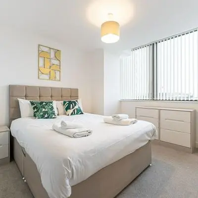 Sevenstays Broadway Residences - One Bedroom