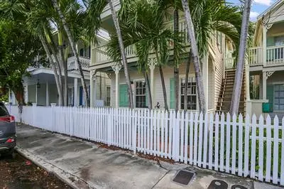 Paradise Place by Avantstay Key West Old Town Condo w/ Shared Pool
