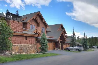 Vaulted Ceilings+rustic Luxury 2 Blocks To Main St- Sleeps 6 2 Bedroom Townhouse by RedAwning