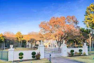 Uncommon Grounds Estate