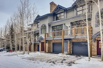 Premiere 2br Townhome - Shuttle To Slopes. Kids Ski Free! 2 Bedroom Condo by RedAwning