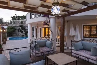 Villa Kirmizi Lale By Lycia Collections
