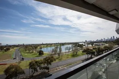 Breathtaking Lake/parkview Apt Pool&gym@3br