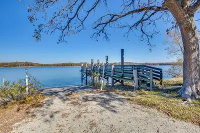 Indoor Pool & Boat Ramp: Lake Tawakoni Group Gem
