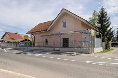 Apartments Lavrič