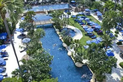 Jomtien Palm Beach Hotel And Resort