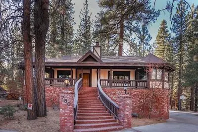 Summit Lodge 2 7 Bedroom Home by RedAwning