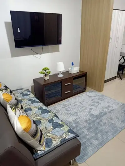 Len's Den2 1BR Condo Mall of Asia, Pasay Manila