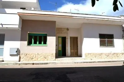 Luce Holiday Home With air Conditioning for 5 Guests