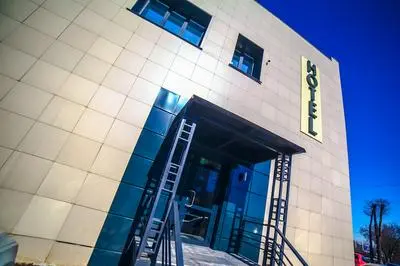 Business Hotel