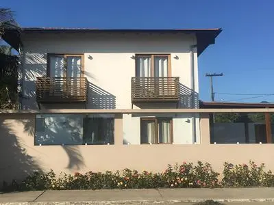 Safira 3Suites Frente Mar 10pessoas