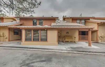 Ruidoso Condo w/ Hot Tub: Long Walk to Midtown!