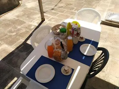 Room in Guest Room - Private Room and Breakfast