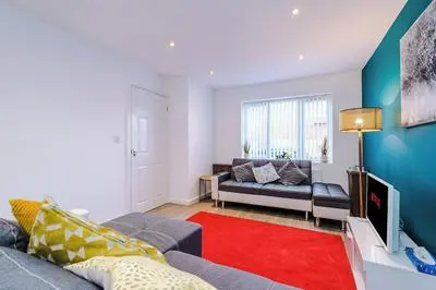 3 Bed-sleeps 5-garden-parking