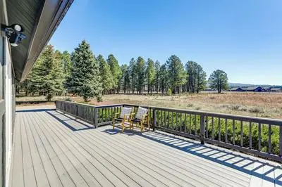 6 Mi to Arizona Snowbowl: Forest-view Sanctuary!