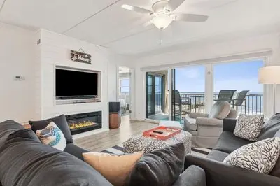 663 Amelia By The Sea 2 Bedroom Condo