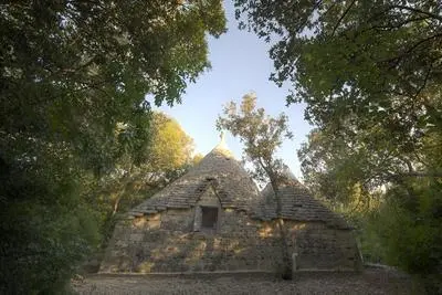 Trullo Palmento Cisternino by Typney