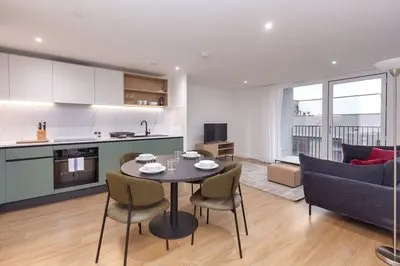 Verdant in Bristol With 1 Bedrooms and 1 Bathrooms