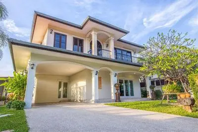 Baan Big Family HuaHin Pool Villa